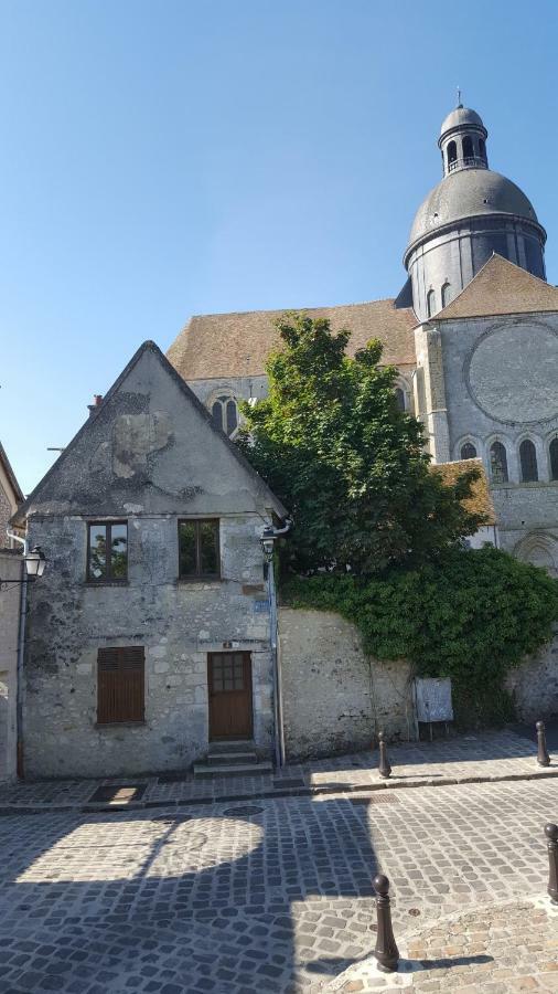 Appartement Au Coeur De La Cite Medievale Provins Eksteriør bilde